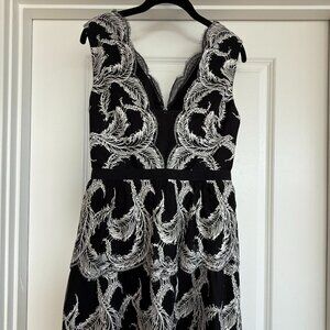 BCBG MAXAZRIA Katriz Mini Dress White Black Lace [Size 6]